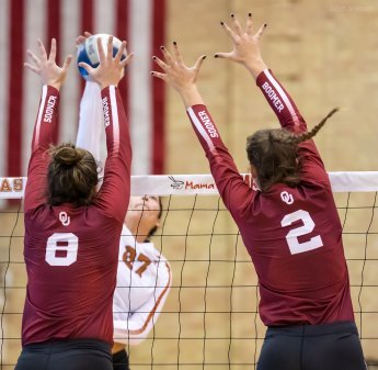 four-blocking-in-volleyball-tips-to-improve-your-defensive-skills-fast